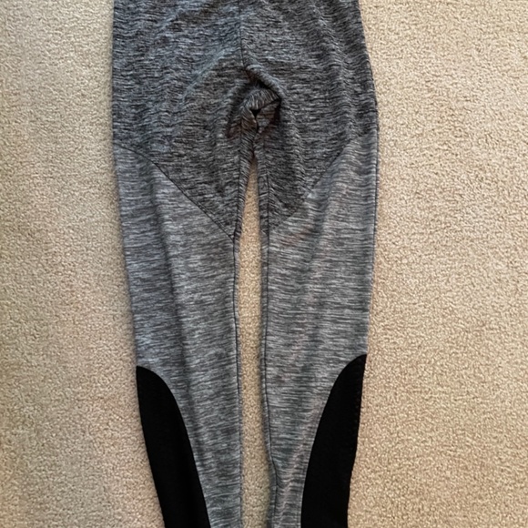 2 full length leggings size L - Picture 2 of 6